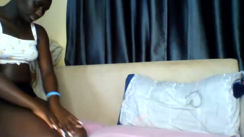 Snapshot of azaelia_iris chatting on July 30, 6:51 pm azaelia_iris online show from July 30, 6:51 pm