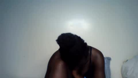 Snapshot of azaelia_iris chatting on August 4, 6:43 pm azaelia_iris online show from August 4, 6:43 pm