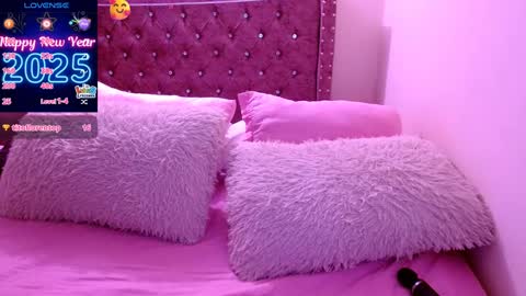 Snapshot of azamy_12 chatting on January 8, 1:00 am Amanda online show from January 8, 1:00 am