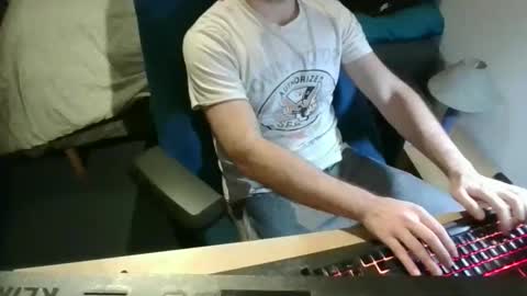 Snapshot of azdert2100 chatting on November 9, 5:22 pm azdert online show from November 9, 5:22 pm