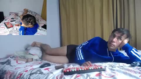 Snapshot of aziel_xxx chatting on February 18, 4:37 am AZIEL online show from February 18, 4:37 am