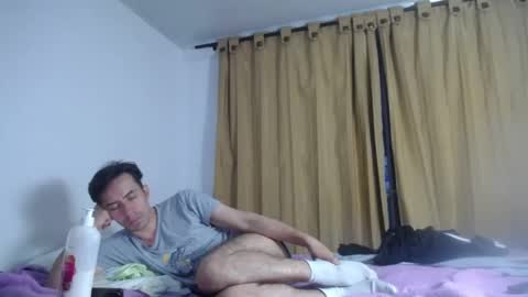 Snapshot of aziel_xxx chatting on February 26, 1:53 am AZIEL online show from February 26, 1:53 am