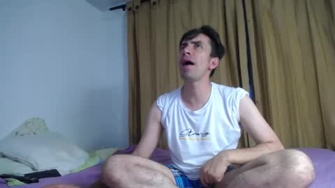 Snapshot of aziel_xxx chatting on March 5, 2:25 am AZIEL online show from March 5, 2:25 am