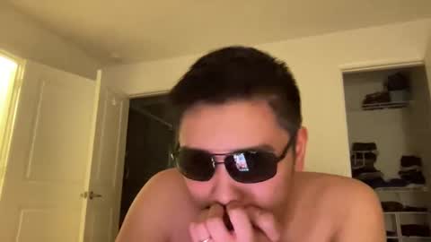 Snapshot of azngoogoo chatting on December 27, 10:05 pm azngoogoo online show from December 27, 10:05 pm