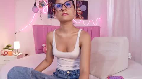 Snapshot of azul_horny chatting on May 8, 9:09 pm PRINCESS AZUL. online show from May 8, 9:09 pm