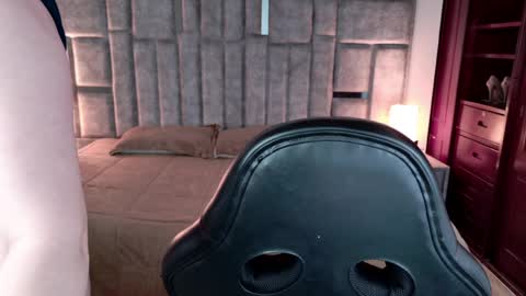 Azul online show from April 8, 12:27 pm