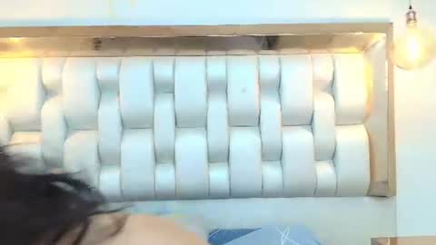 Snapshot of azulmaveric chatting on July 21, 9:17 pm AZUL online show from July 21, 9:17 pm