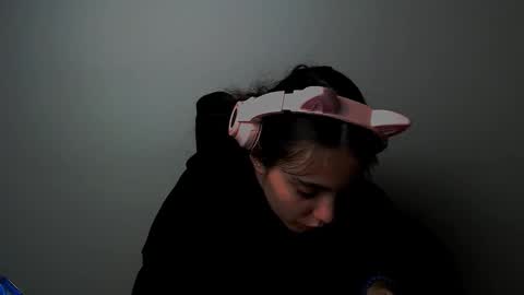 Snapshot of azumi_chan_ chatting on October 2, 9:11 pm azumi_chan_ online show from October 2, 9:11 pm