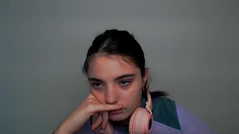 Snapshot of azumi_chan_ chatting on October 22, 10:59 am azumi_chan_ online show from October 22, 10:59 am