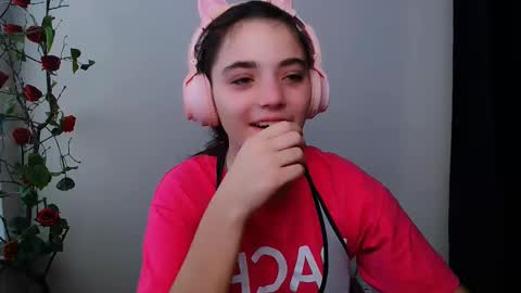 Snapshot of azumi_chan_ chatting on November 23, 11:10 am azumi_chan_ online show from November 23, 11:10 am