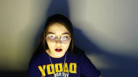 Snapshot of azumi_chan_ chatting on November 27, 5:42 am azumi_chan_ online show from November 27, 5:42 am