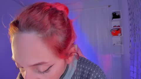 Snapshot of azumi_saan chatting on December 7, 5:15 am azumi saan online show from December 7, 5:15 am