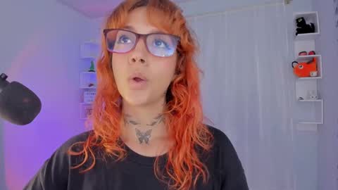 Snapshot of azumi_saan chatting on February 10, 11:13 pm azumi saan online show from February 10, 11:13 pm