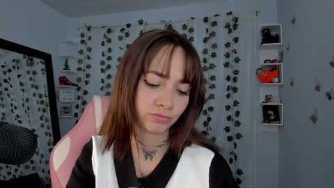 Snapshot of azumi_saan chatting on December 3, 3:03 am azumi saan online show from December 3, 3:03 am