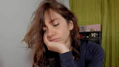 azumi saan online show from February 4, 2:39 am