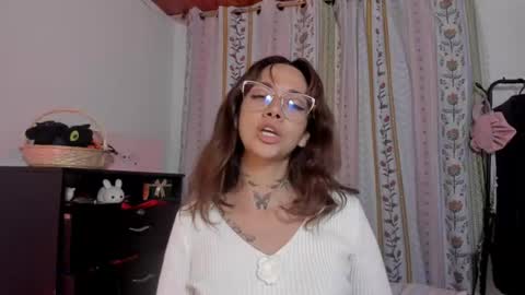 Snapshot of azumi_saan chatting on June 22, 3:25 am azumi saan online show from June 22, 3:25 am