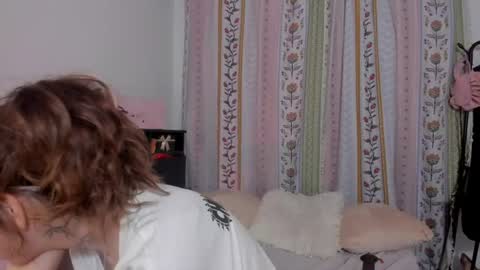 Snapshot of azumi_saan chatting on June 30, 4:35 am azumi saan online show from June 30, 4:35 am