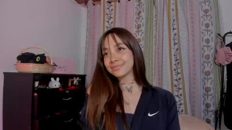 Snapshot of azumi_saan chatting on July 2, 3:23 am azumi saan online show from July 2, 3:23 am