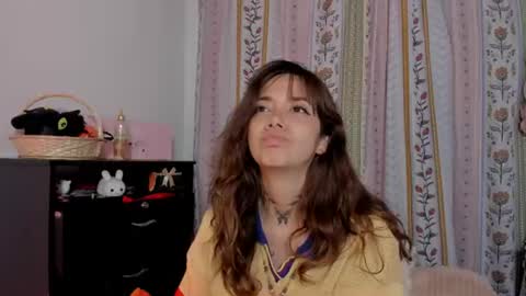 Snapshot of azumi_saan chatting on July 8, 3:00 am azumi saan online show from July 8, 3:00 am