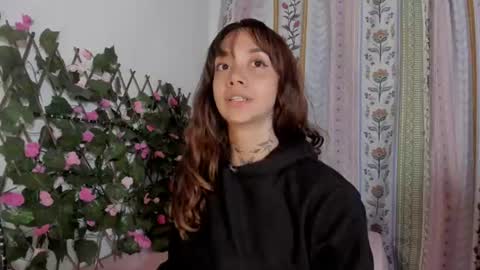 Snapshot of azumi_saan chatting on July 21, 3:42 am azumi saan online show from July 21, 3:42 am