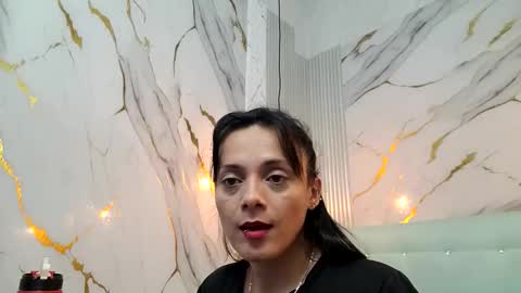 Snapshot of azura_lion chatting on May 25, 3:56 am azura lion online show from May 25, 3:56 am
