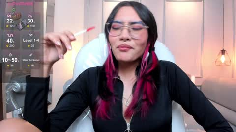 Azura online show from January 7, 10:30 pm