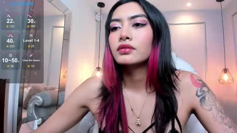 Azura online show from January 21, 7:28 pm