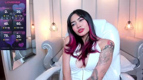 Azura online show from February 1, 1:44 am