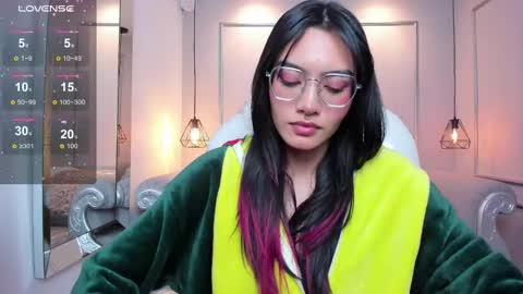 Azura online show from September 18, 7:49 pm