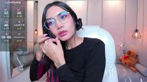 Azura online show from September 26, 7:29 pm