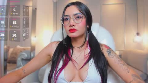 Azura online show from February 11, 8:03 pm