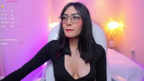 Azura online show from March 19, 7:40 pm