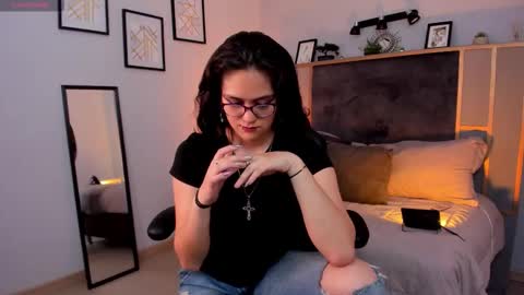Snapshot of azurra_amatto2 chatting on September 24, 8:34 pm Azurra online show from September 24, 8:34 pm