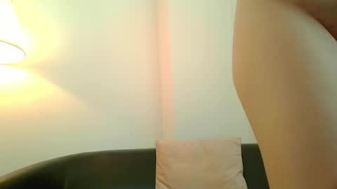 Snapshot of b3cky_ chatting on March 7, 12:45 pm Rebecca online show from March 7, 12:45 pm