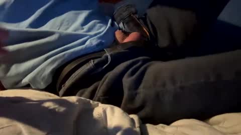 b6662050 online show from February 4, 7:55 pm