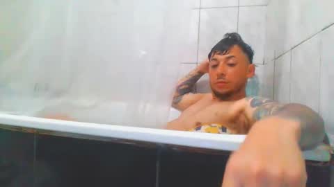 Snapshot of baadddboooy69 chatting on November 8, 5:29 am baadddboooy69 online show from November 8, 5:29 am