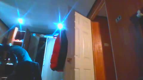 Snapshot of baadddboooy69 chatting on November 30, 7:07 pm baadddboooy69 online show from November 30, 7:07 pm