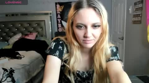 Snapshot of bab3jay chatting on June 4, 8:15 pm Bab3jay online show from June 4, 8:15 pm