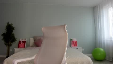 Snapshot of bab_boom chatting on September 9, 12:43 am Monica online show from September 9, 12:43 am