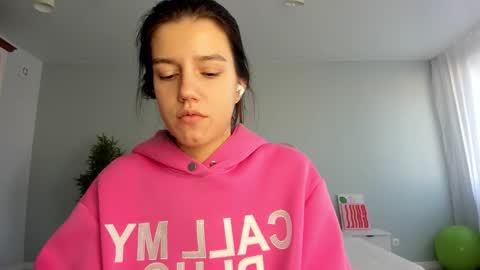 Snapshot of bab_boom chatting on September 20, 12:44 am Monica online show from September 20, 12:44 am