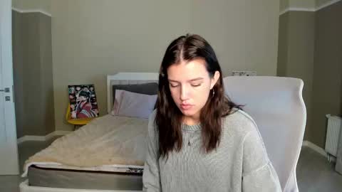 Snapshot of bab_boom chatting on October 1, 1:00 am Monica online show from October 1, 1:00 am