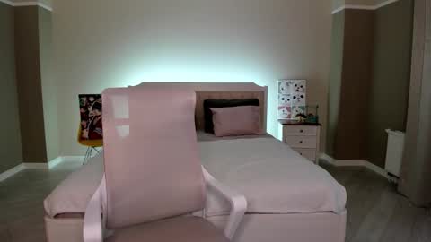 Snapshot of bab_boom chatting on October 3, 12:40 am Monica online show from October 3, 12:40 am