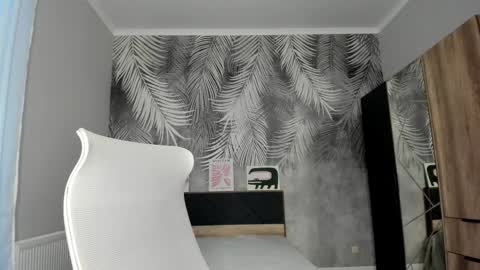 Monica online show from November 27, 2:02 am