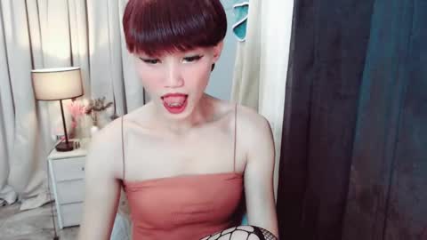 Samantha Dont forget to follow me and make me happy here when you join to my room. samantha loving and caring woman online show from January 29, 6:39 pm