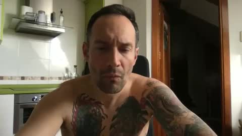 Snapshot of babakeror chatting on May 25, 5:52 pm BKR online show from May 25, 5:52 pm