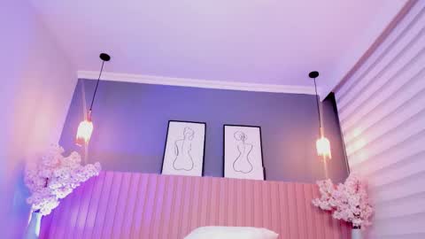 babe_sophiee online show from October 18, 3:09 am