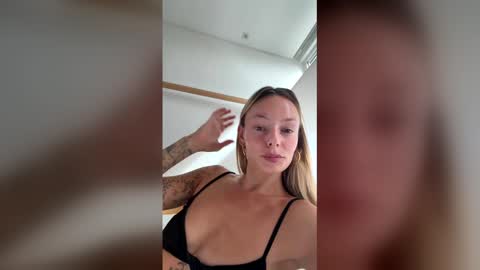 babettex online show from May 6, 10:53 am