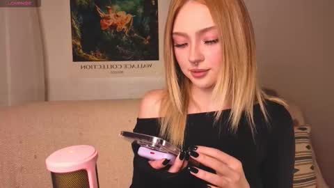 bb adele  online show from October 18, 5:57 pm