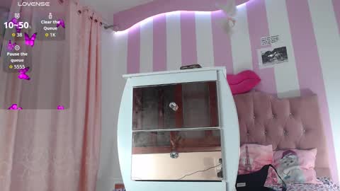 zaleya online show from November 15, 10:34 am