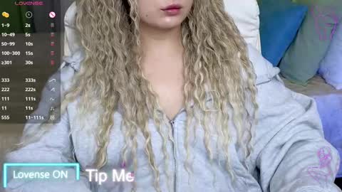 Debora online show from February 27, 8:09 pm